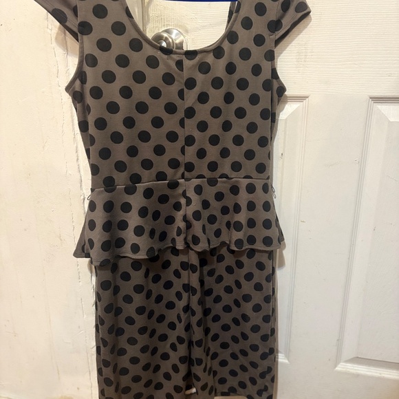 Dress - Picture 2 of 2